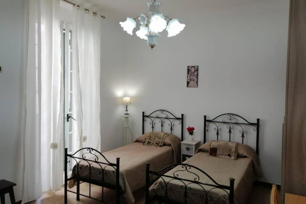 タラントCasa Santagostinoアパートメント エクステリア 写真